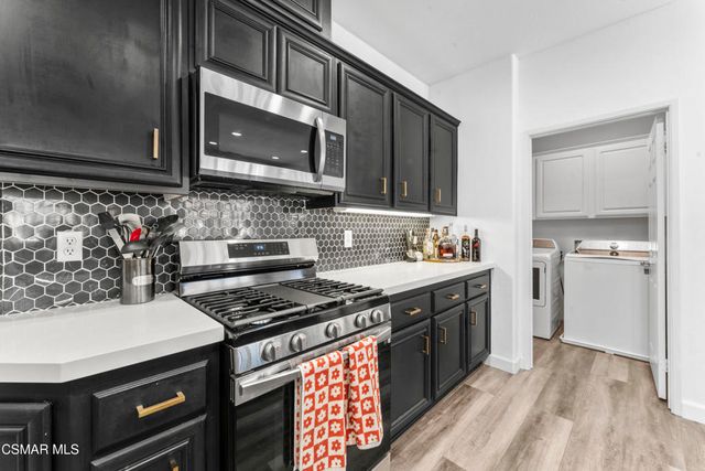 28046 Serra Lane, Valencia, CA 91355