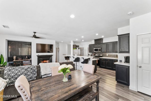 28046 Serra Lane, Valencia, CA 91355