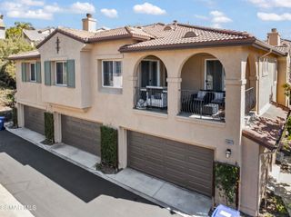 28046 Serra Lane, Valencia, CA 91355