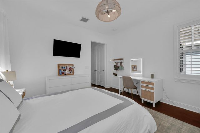 212 W Bay Cedar Circle, Jupiter, FL 33458