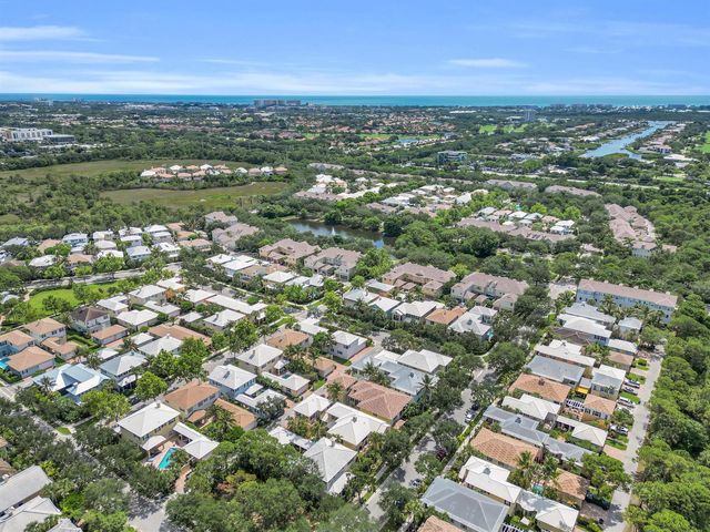 212 W Bay Cedar Circle, Jupiter, FL 33458