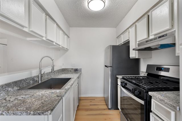 2707 Windswept CV 103, Austin, TX 78745
