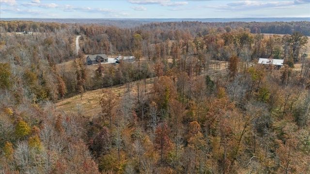 120 Fiser Rd, Waverly, TN 37185