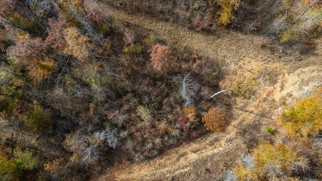 120 Fiser Rd, Waverly, TN 37185