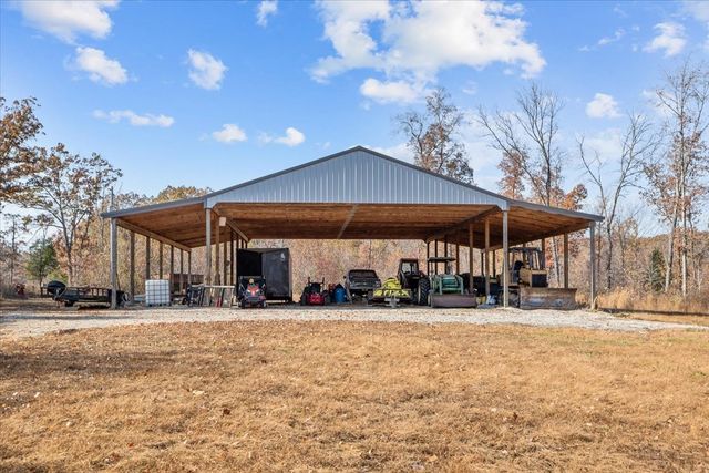 120 Fiser Rd, Waverly, TN 37185