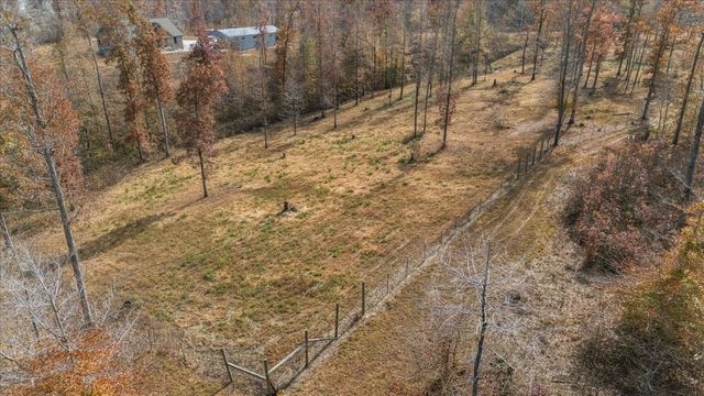 120 Fiser Rd, Waverly, TN 37185