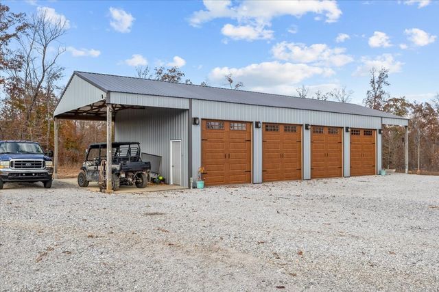 120 Fiser Rd, Waverly, TN 37185