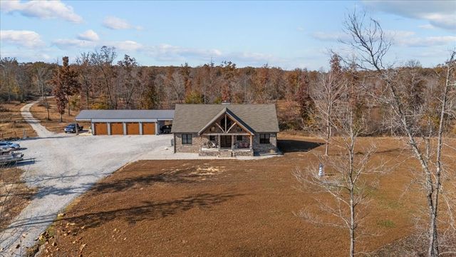 120 Fiser Rd, Waverly, TN 37185