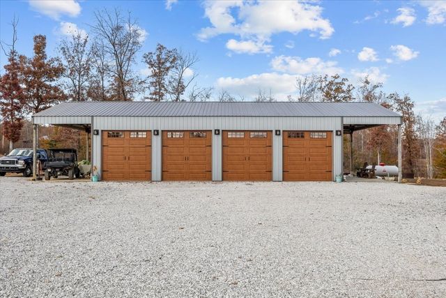 120 Fiser Rd, Waverly, TN 37185