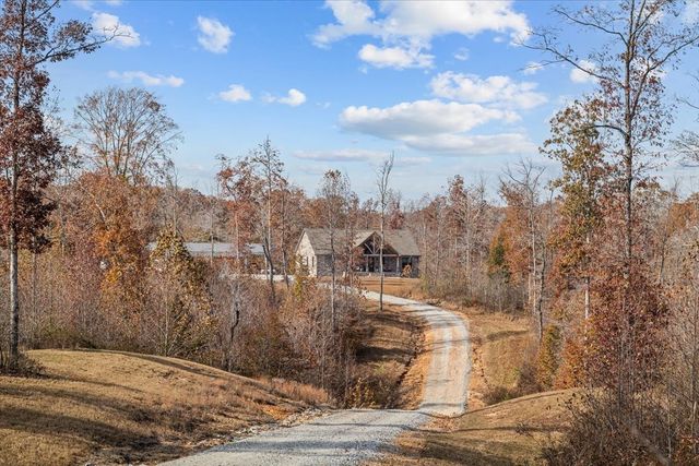 120 Fiser Rd, Waverly, TN 37185