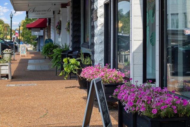 120 Fiser Rd, Waverly, TN 37185