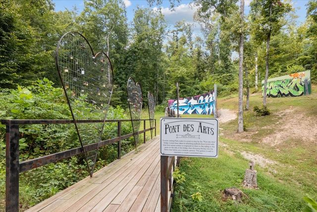 120 Fiser Rd, Waverly, TN 37185