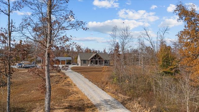 120 Fiser Rd, Waverly, TN 37185