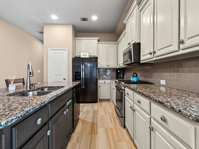 1005 Hubbard Creek Trail, Mckinney, TX 75071