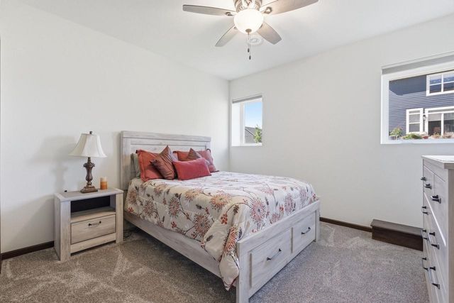 1152 W Sunrise PASS, Oak Creek, WI 53154