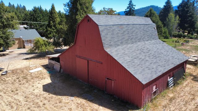 2868 Woodland Park Road, Grants Pass, OR 97527