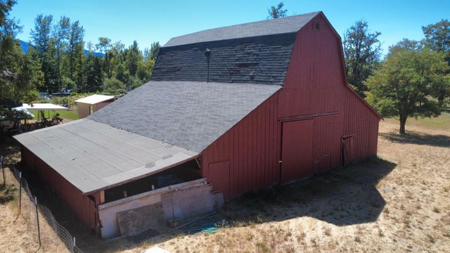 2868 Woodland Park Road, Grants Pass, OR 97527