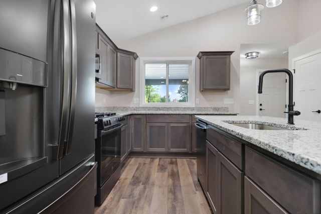 331 Gateway Parkway, Osceola, WI 54020