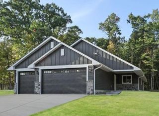 331 Gateway Parkway, Osceola, WI 54020
