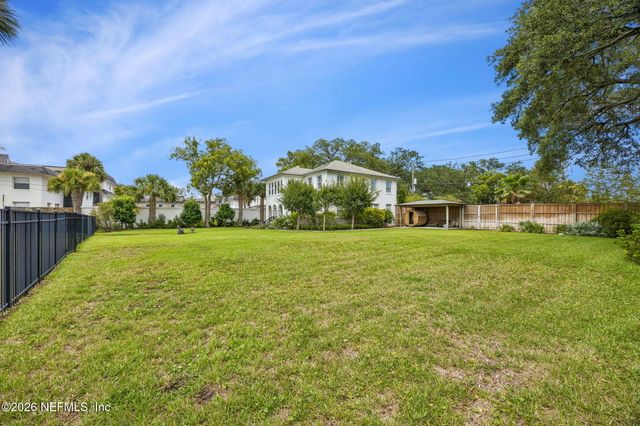 1676 RIVER Road, Jacksonville, FL 32207
