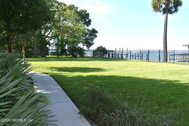 1676 RIVER Road, Jacksonville, FL 32207