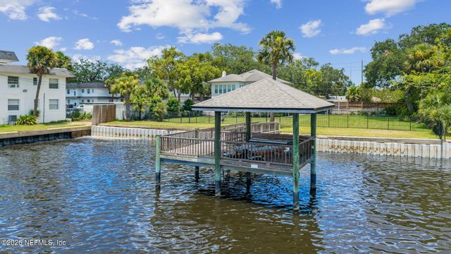 1676 RIVER Road, Jacksonville, FL 32207