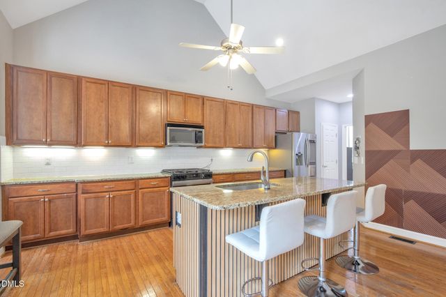148 Lamplighter Way, Spring Lake, NC 28390