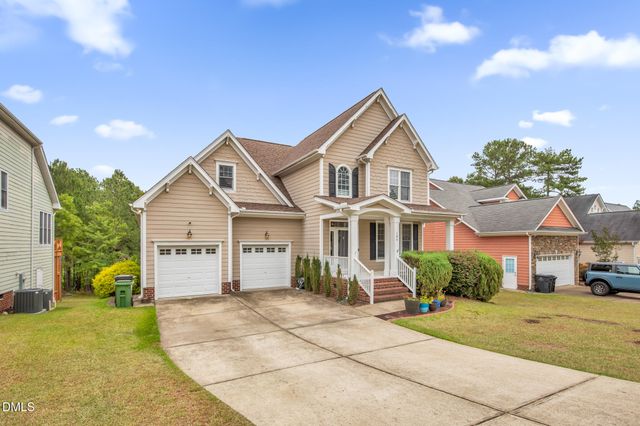 148 Lamplighter Way, Spring Lake, NC 28390