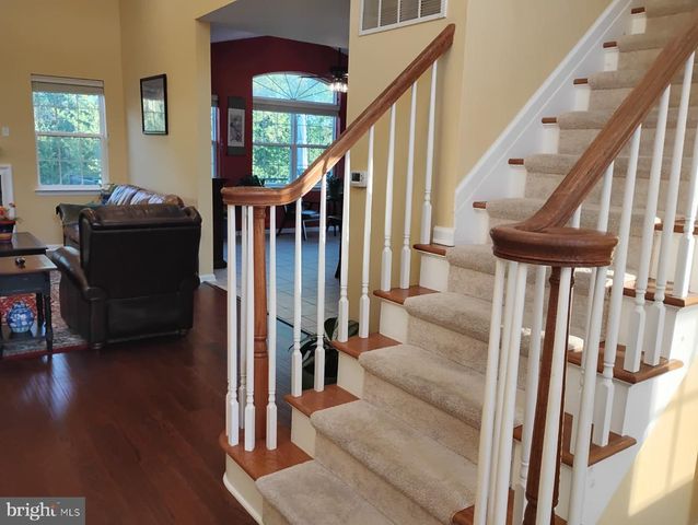 214 MARVIN LN, Mullica Hill, NJ 08062