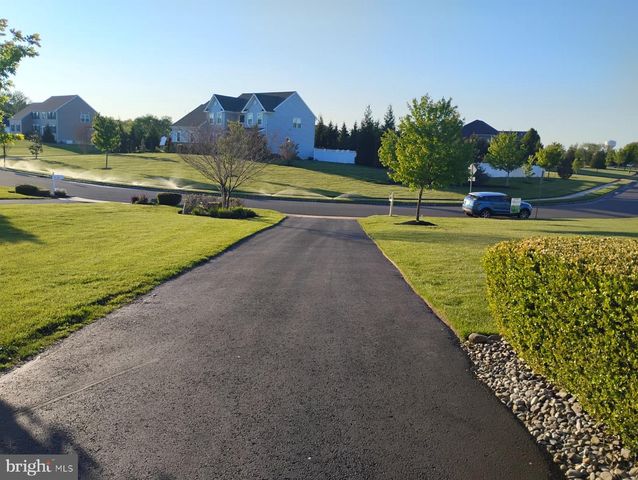 214 MARVIN LN, Mullica Hill, NJ 08062