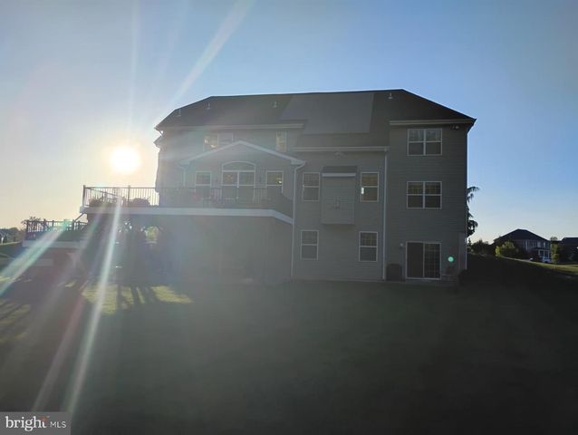 214 MARVIN LN, Mullica Hill, NJ 08062