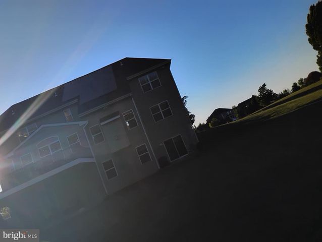 214 MARVIN LN, Mullica Hill, NJ 08062
