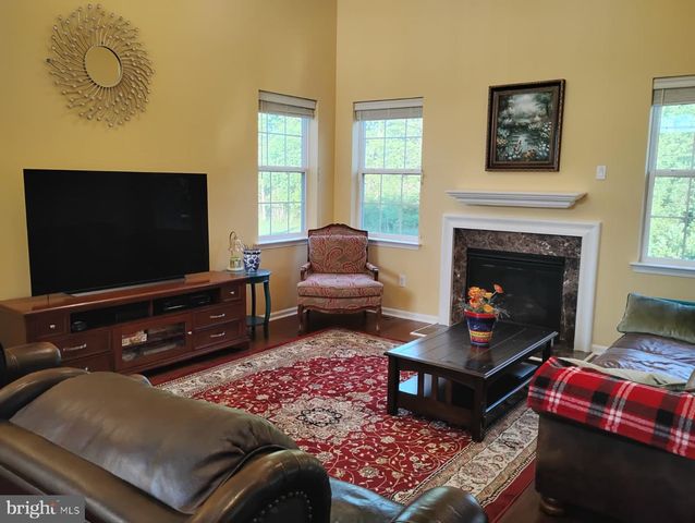 214 MARVIN LN, Mullica Hill, NJ 08062