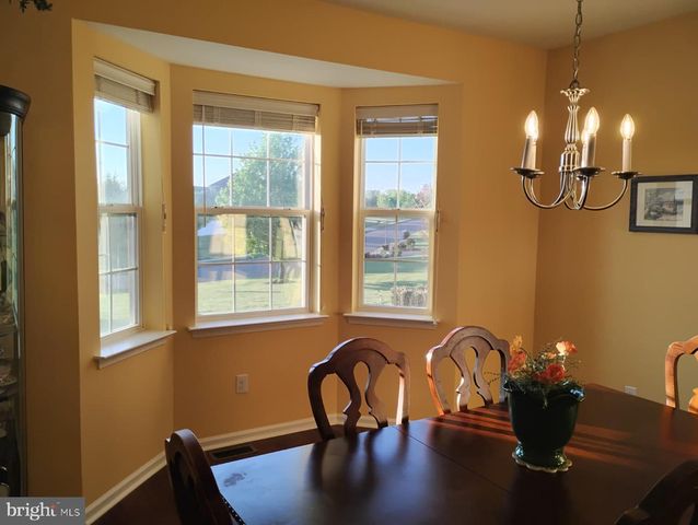 214 MARVIN LN, Mullica Hill, NJ 08062