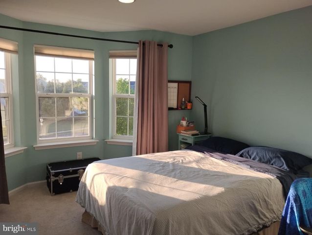 214 MARVIN LN, Mullica Hill, NJ 08062