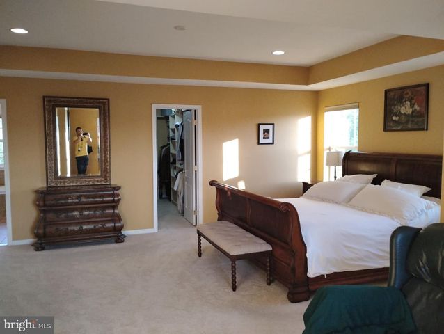 214 MARVIN LN, Mullica Hill, NJ 08062