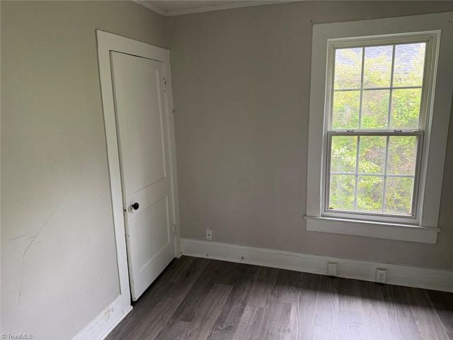 4224 Ogburn Avenue, Winston-salem, NC 27105