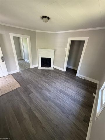 4224 Ogburn Avenue, Winston-salem, NC 27105