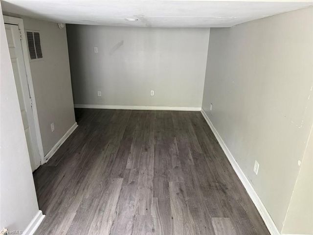 4224 Ogburn Avenue, Winston-salem, NC 27105