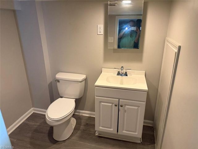 4224 Ogburn Avenue, Winston-salem, NC 27105