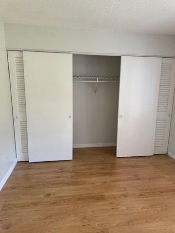 2601 Boundbrook Boulevard 104, West Palm Beach, FL 33406