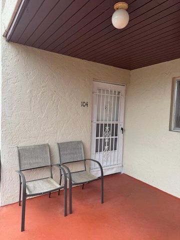 2601 Boundbrook Boulevard 104, West Palm Beach, FL 33406