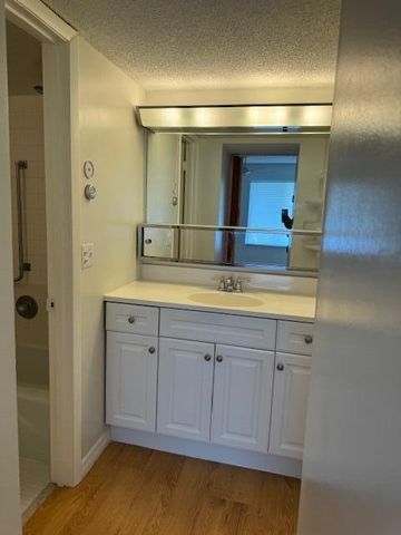 2601 Boundbrook Boulevard 104, West Palm Beach, FL 33406