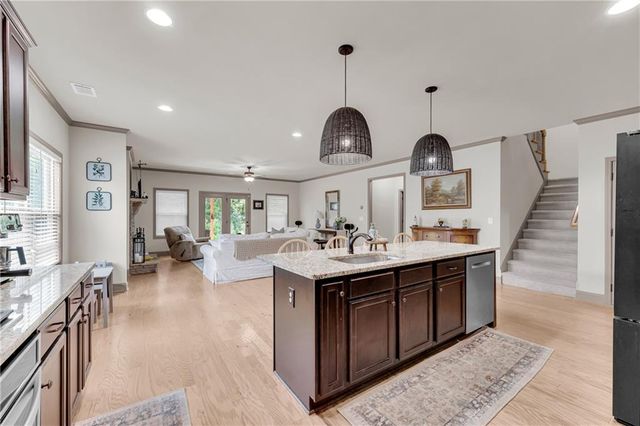 6490 Providence Lake Drive, Gainesville, GA 30506