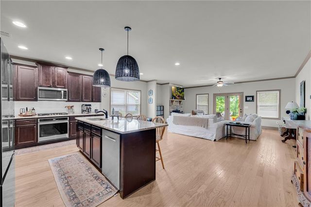 6490 Providence Lake Drive, Gainesville, GA 30506
