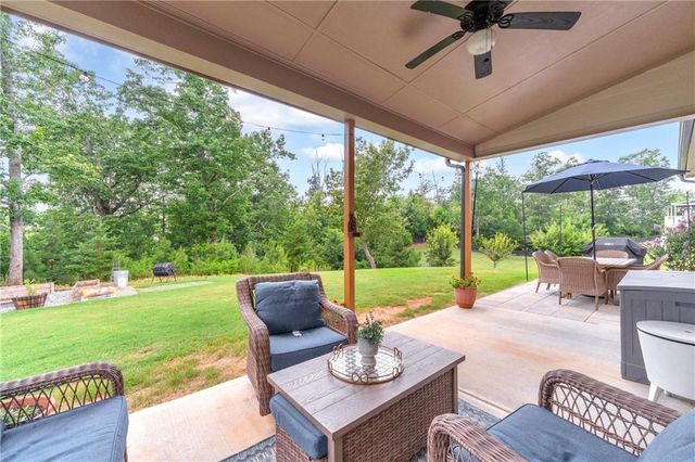 6490 Providence Lake Drive, Gainesville, GA 30506