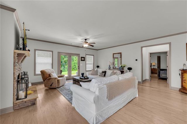 6490 Providence Lake Drive, Gainesville, GA 30506