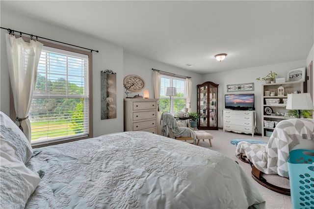 6490 Providence Lake Drive, Gainesville, GA 30506
