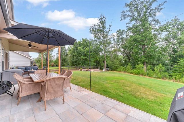 6490 Providence Lake Drive, Gainesville, GA 30506