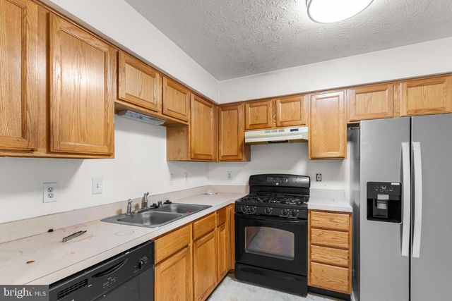 2033 S ANVIL LN, Temple Hills, MD 20748